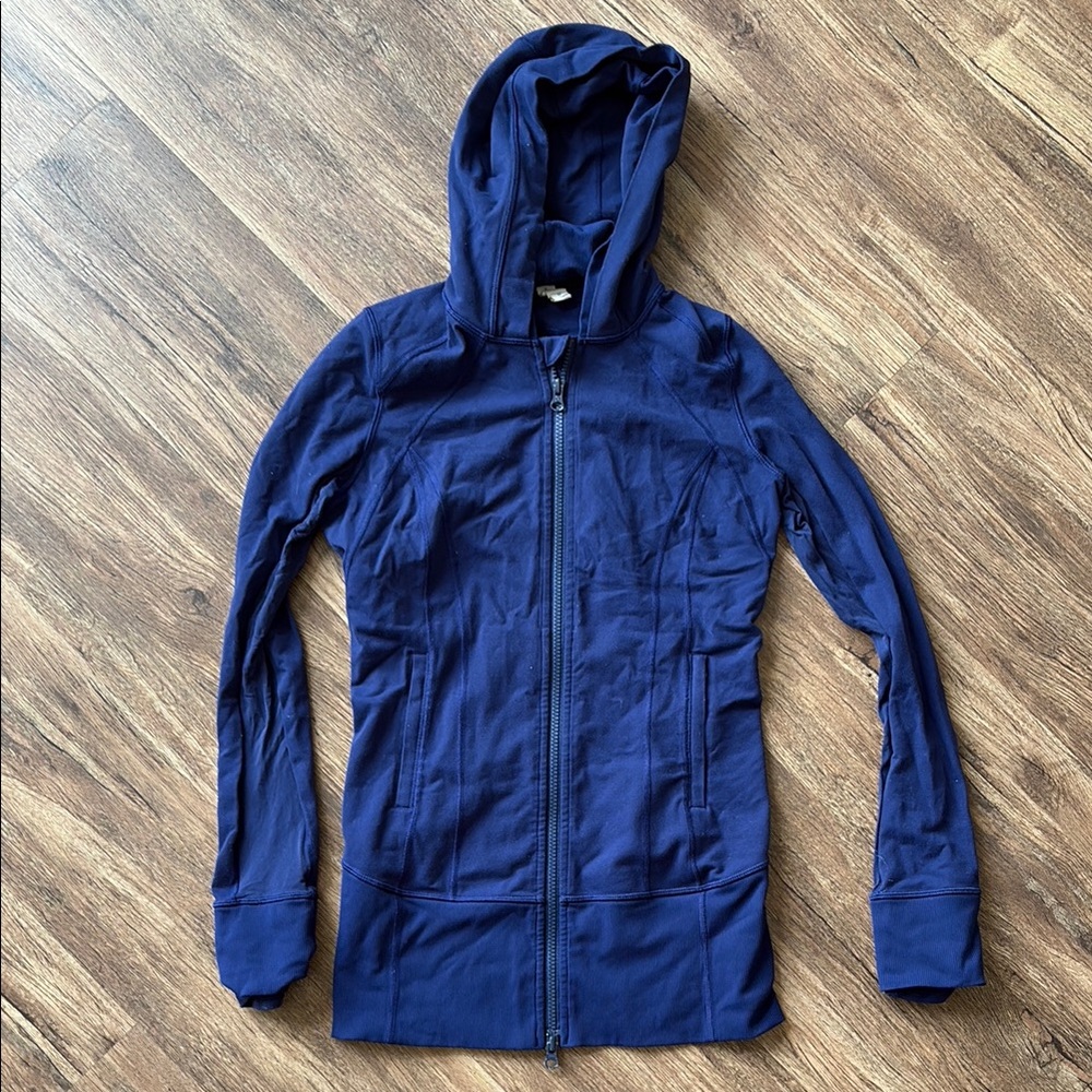 Lululemon navy zip up hooded jacket